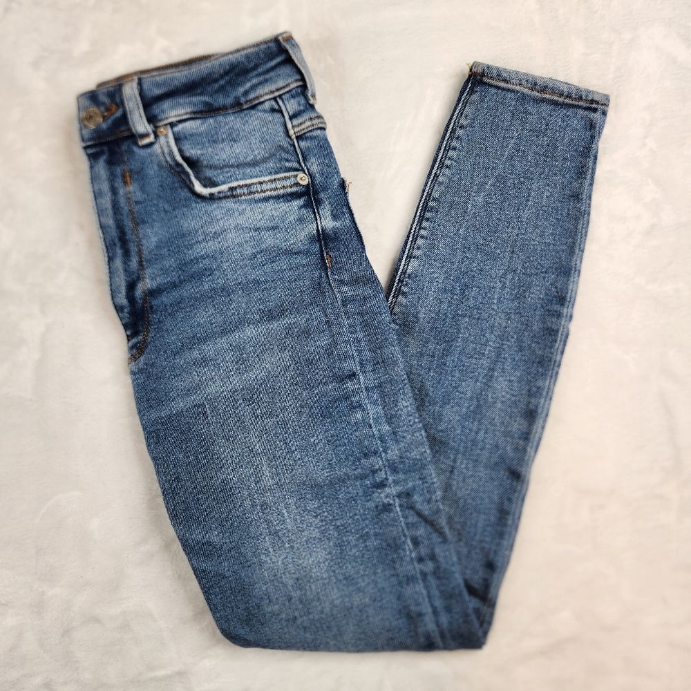 Zara Woman Premium Denim Collection Skinny Jeans Size 4